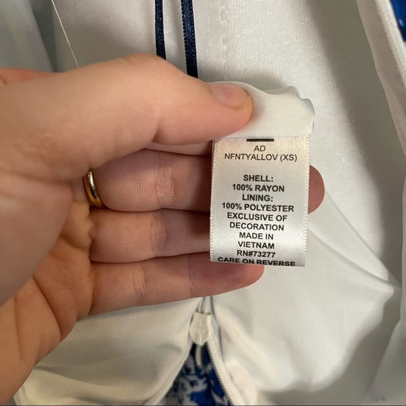 ELLE Women’s Blue & White Floral Hi-Low Maxi Dress Sz XS - Picture 8 of 8